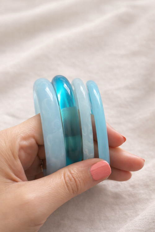 Lot de bracelets acryliques