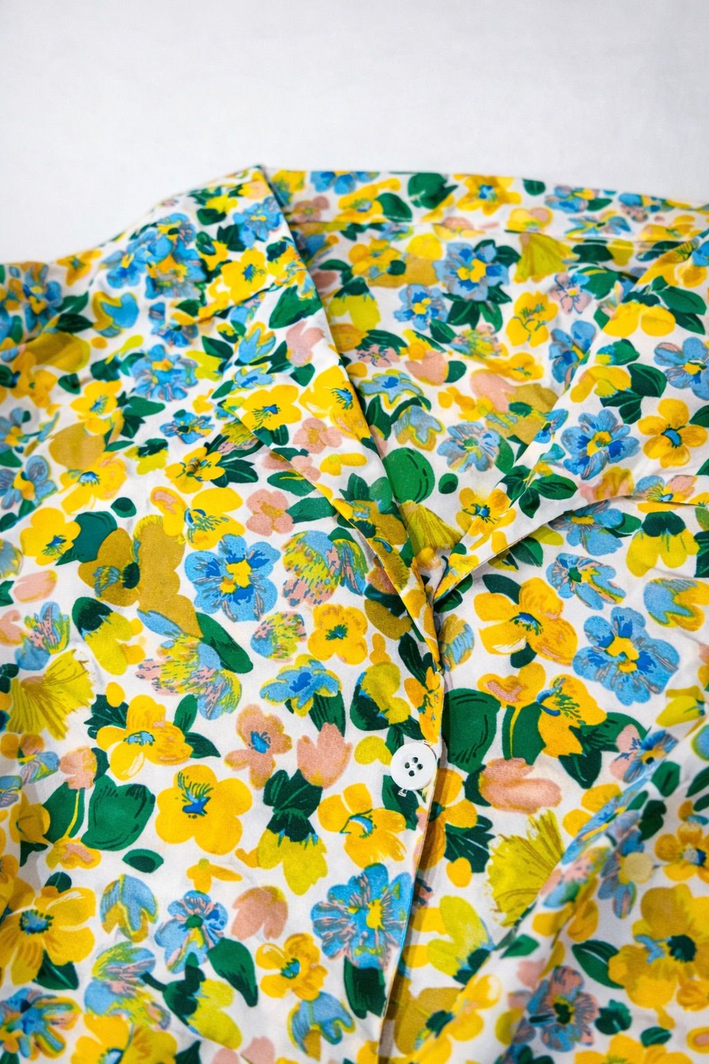 Blouse fleurie jaune manches ballon - légère & tendance 🤍