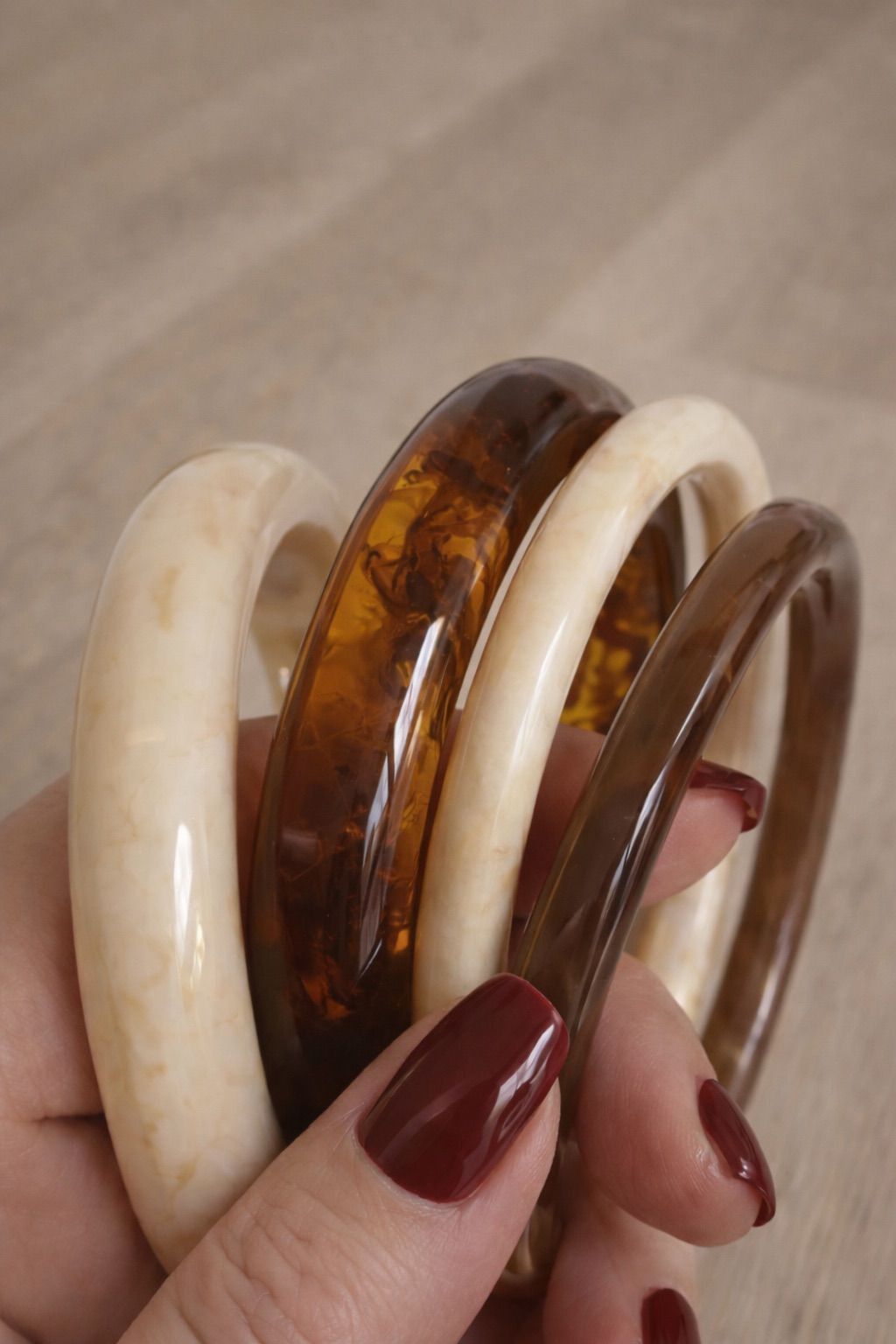 Lot de bracelets acryliques